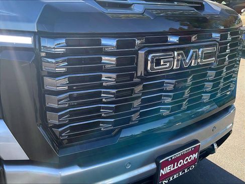 Used 2025 GMC Sierra 2500 Denali Ultimate w/ Max Trailering Package image 32