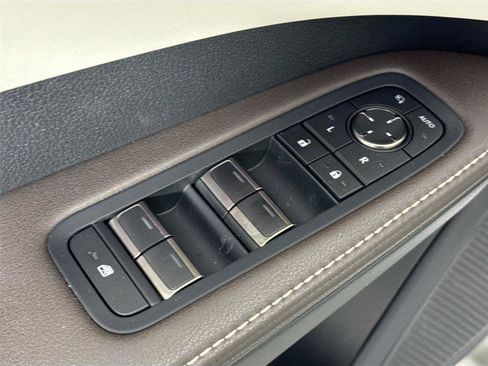 Used 2025 Lexus RX 350 w/ Convenience Package image 30