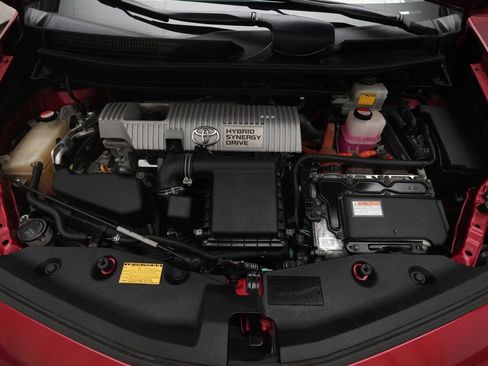 Used 2014 Toyota Prius V Two FWD image 3