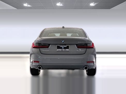 Used 2026 BMW 330i Sedan w/ Premium Package image 9