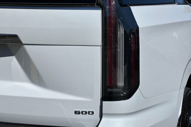 New 2026 Cadillac Escalade Luxury w/ Touring Package AWD/4WD image 29