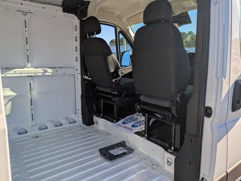 New 2026 RAM ProMaster 1500 w/ Convenience Group image 21