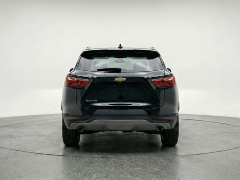 Used 2025 Chevrolet Blazer LT FWD image 7