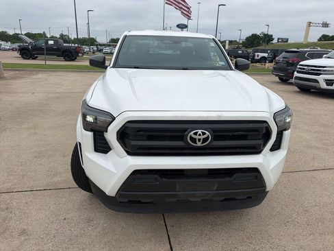 Used 2024 Toyota Tacoma SR RWD image 17