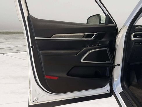 Used 2020 Kia Telluride EX image 17