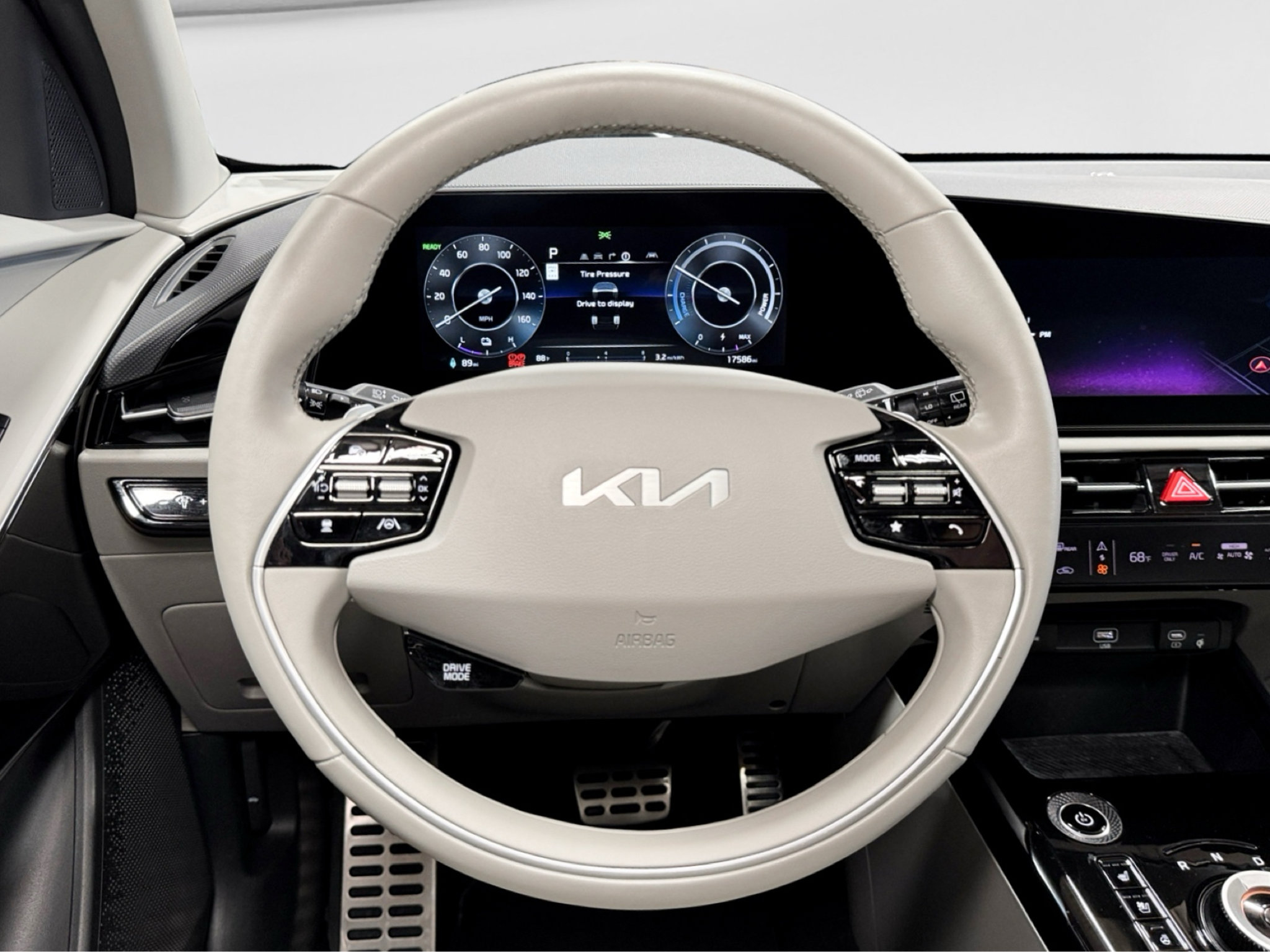 Used 2023 Kia Niro Wave w/ Wave Preserve Package FWD image 8