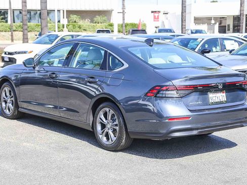 Used 2023 Honda Accord EX image 7