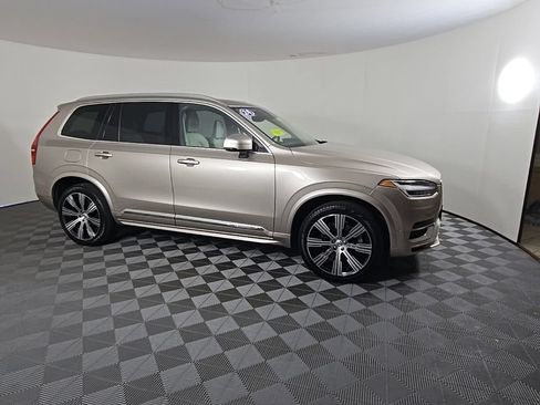 Used 2024 Volvo XC90 T8 Plus AWD/4WD image 8