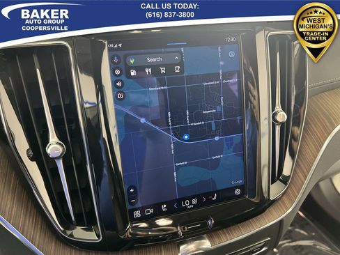 Used 2023 Volvo XC60 B6 Ultimate image 14