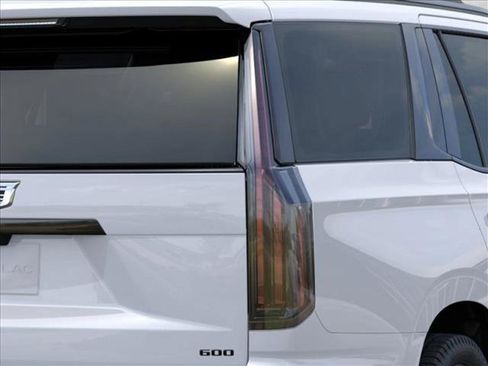 New 2026 Cadillac Escalade Platinum Sport w/ LPO, ONYX Package AWD/4WD image 11