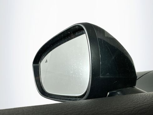 Used 2024 Mitsubishi Outlander SE image 16