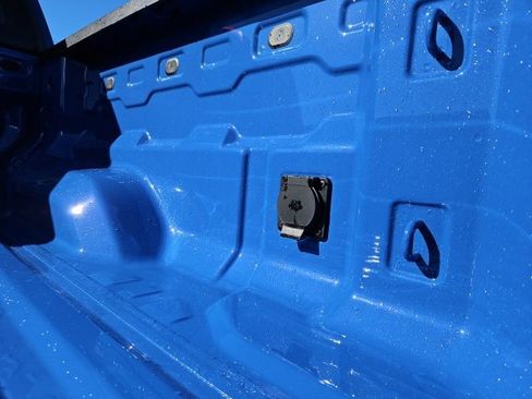 New 2026 GMC Canyon Elevation w/ Convenience Package image 12