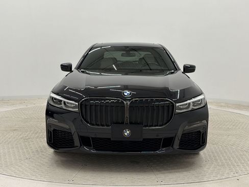 Used 2021 BMW 750i xDrive w/ Executive Package AWD/4WD image 6
