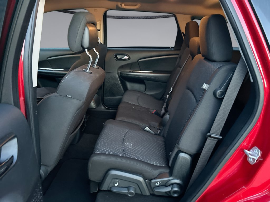 Used 2018 Dodge Journey SXT w/ Connectivity Group FWD image 25