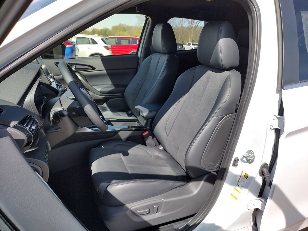 New 2026 Mitsubishi Eclipse Cross AWD image 6