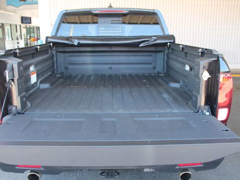Used 2025 Honda Ridgeline Black Edition image 22