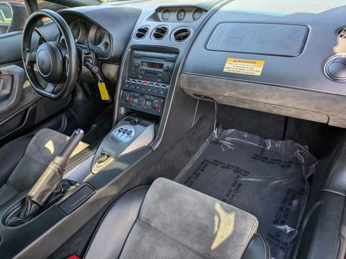Used 2004 Lamborghini Gallardo image 18