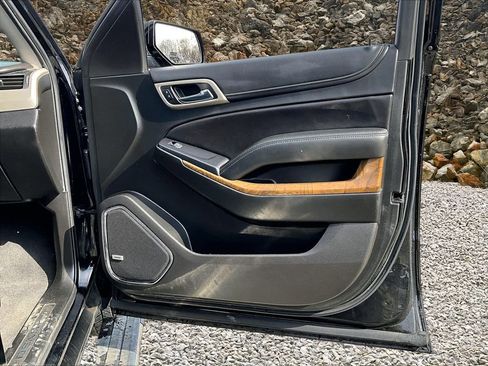 Used 2019 GMC Yukon XL Denali w/ Denali Ultimate Package image 20