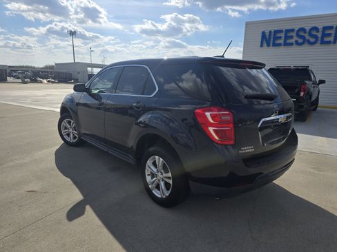 Used 2017 Chevrolet Equinox LS image 5