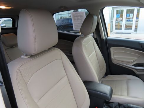 Used 2020 Ford EcoSport Titanium image 29