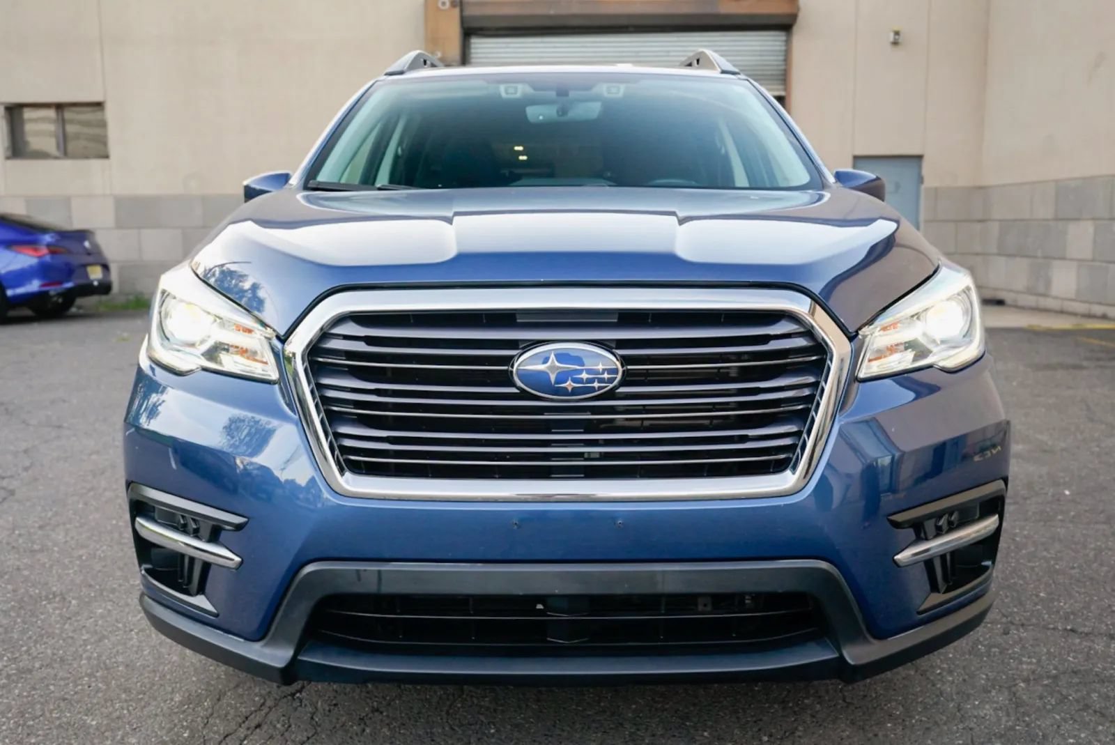 Used 2021 Subaru Ascent Premium w/ Convenience Package AWD/4WD image 2