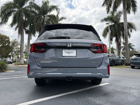 New 2026 Honda Odyssey Touring image 23