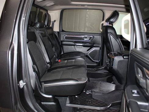 Used 2019 RAM 1500 Laramie AWD/4WD image 30