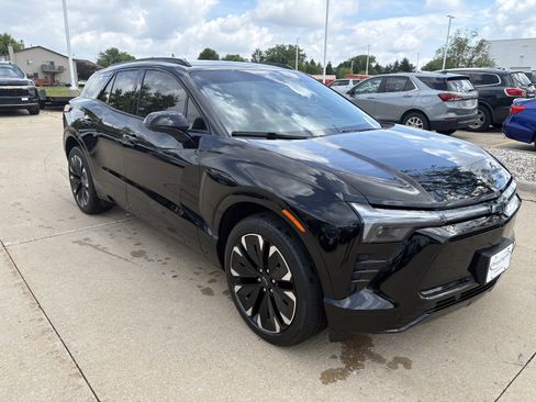 Used 2024 Chevrolet Blazer EV RS AWD/4WD image 1