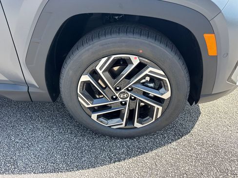 New 2026 Hyundai Tucson Limited FWD image 13