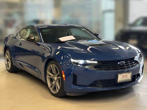 Used 2023 Chevrolet Camaro LT w/ Technology Package image 3