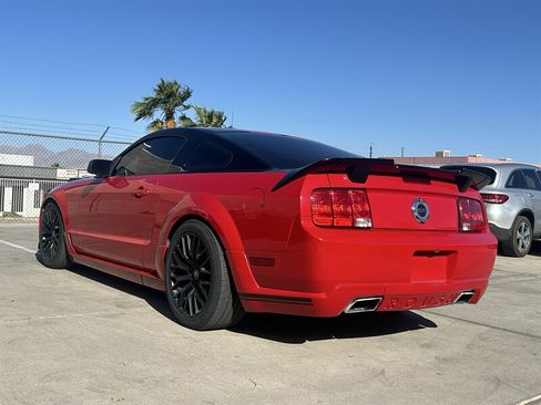 Used 2006 Ford Mustang GT image 4