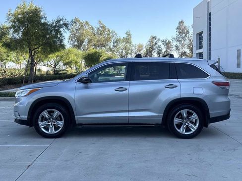 Used 2016 Toyota Highlander Limited AWD/4WD image 6