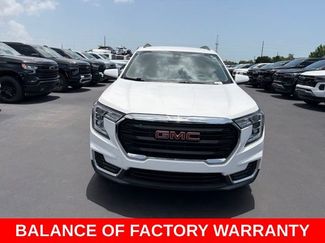 Used 2023 GMC Terrain SLE w/ Driver Convenience Package FWD video 2