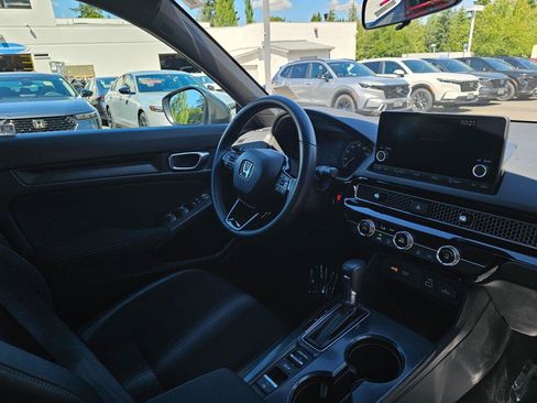 Used 2023 Honda Civic Sport image 10
