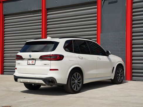 Used 2022 BMW X5 sDrive40i w/ M Sport Package RWD image 10