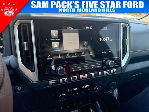 Used 2025 Nissan Frontier SV w/ SV Convenience Package RWD image 8