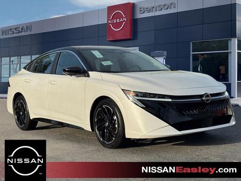New 2026 Nissan Sentra SR FWD image 1