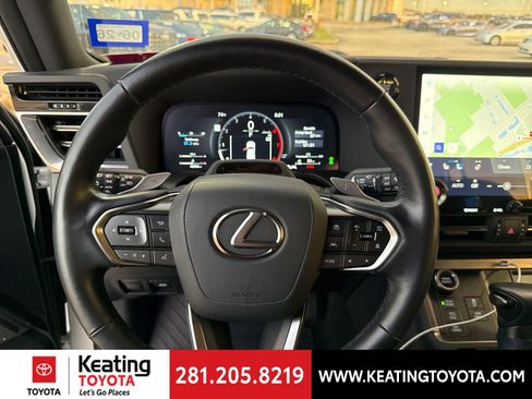 Used 2024 Lexus GX 550 AWD/4WD image 9