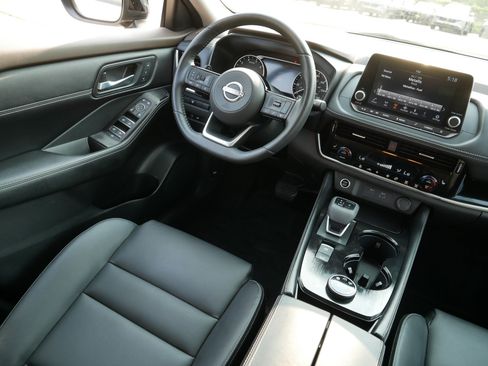 Certified 2023 Nissan Rogue SL AWD/4WD image 9
