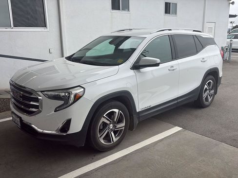 Used 2019 GMC Terrain SLT w/ Preferred Package FWD image 1