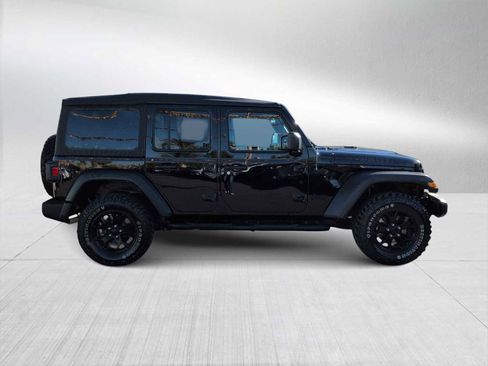 Used 2022 Jeep Wrangler Unlimited Sport image 9