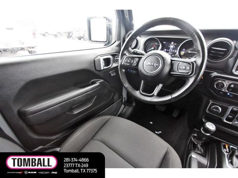 Used 2023 Jeep Wrangler Unlimited w/ Cold Weather Group AWD/4WD image 7