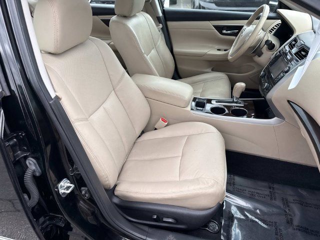 Used 2015 Nissan Altima 3.5 SL FWD image 7
