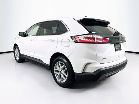 Used 2024 Ford Edge SEL image 5
