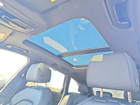 Used 2023 Audi A4 2.0T allroad Premium Plus w/ Premium Plus Package image 28