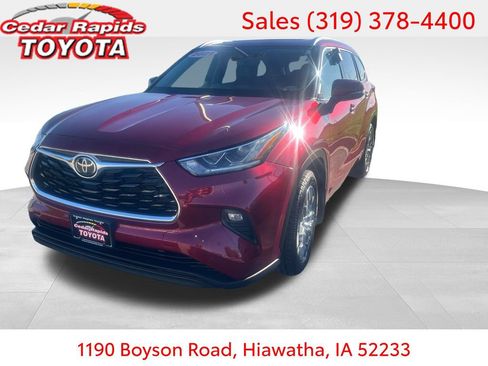 Certified 2021 Toyota Highlander Limited AWD/4WD image 1