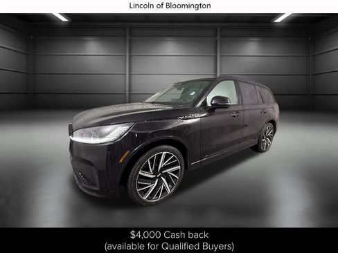 New 2026 Lincoln Aviator Black Label w/ Jet Appearance Package image 1
