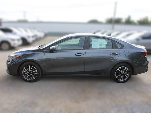 Used 2024 Kia Forte LXS FWD image 15