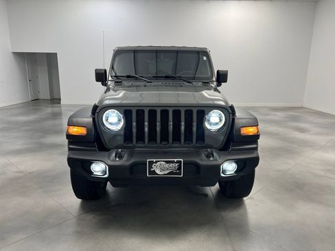 Used 2023 Jeep Wrangler Altitude image 2