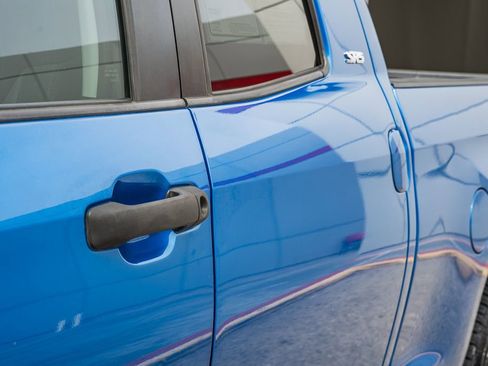 Used 2018 Toyota Tundra SR5 w/ SR5 Upgrade Package image 16